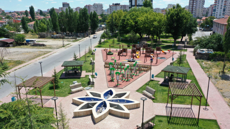 Parklar Yenileniyor, Kocasinan Güzelleşiyor