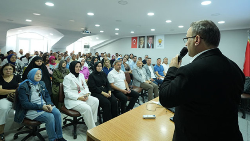 AK Parti İstanbul'dan sosyal medya eğitimi