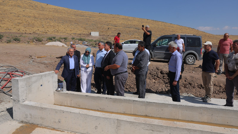 Başkan Büyükkılıç, Develi’de Adım Adım Gezerek Yatırım Ve Çalışmaları Yerinde İnceledi