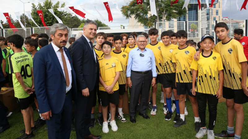Başkan Büyükkılıç’tan Amatör Spora 27 Milyon Tl’yi Aşkın Katkı