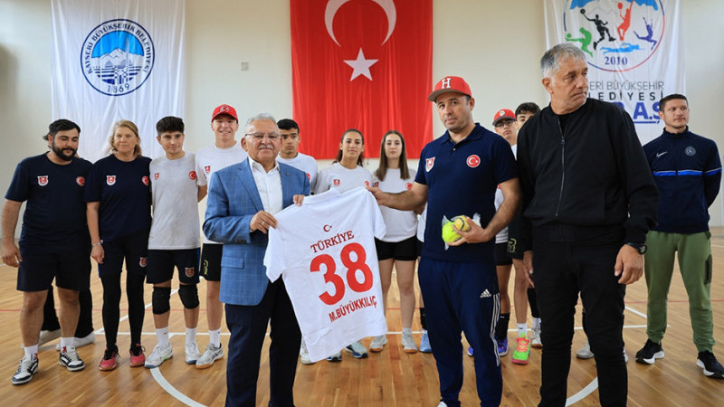 Başkan Büyükkılıç İle Sporda Altın Çağ: Kayseri Avrupa’ya Örnek Oldu