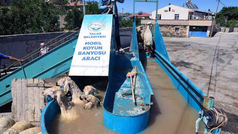 Talas Belediyesi’nden Keneye Karşı Mobil Banyoluk