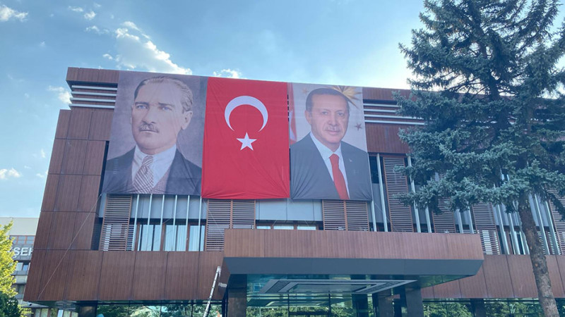 Büyükşehir'den Türkiye Yüzyılına Yakışan Bayrak Seferberliği
