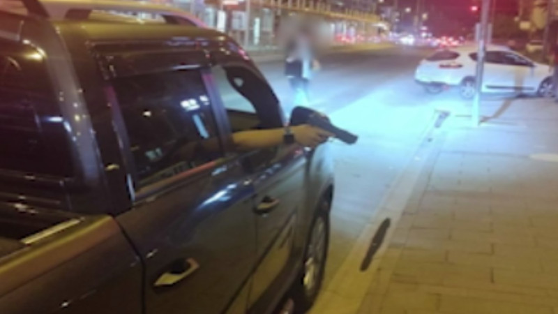 Polisin ihbar ederek yakaladığı silah bakın ne çıktı
