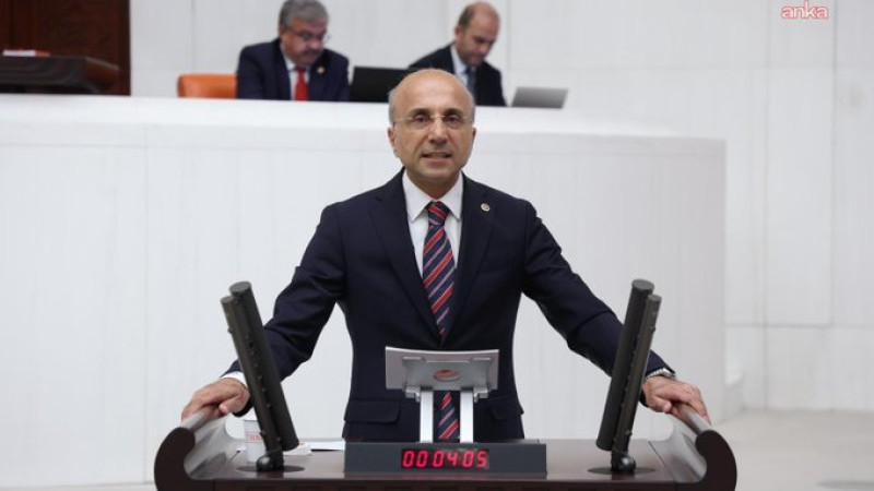 Genç; O halde bu burslar kimlere verildi?