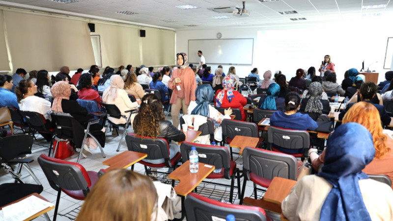 Sağlıklı birey anne sütüyle oluşuyor