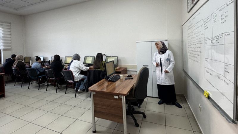 Aldıkları kurs sayesinde iş imkanı buldular