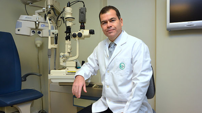 Sarı Noktaya Göz İçi Mercek Tedavisi