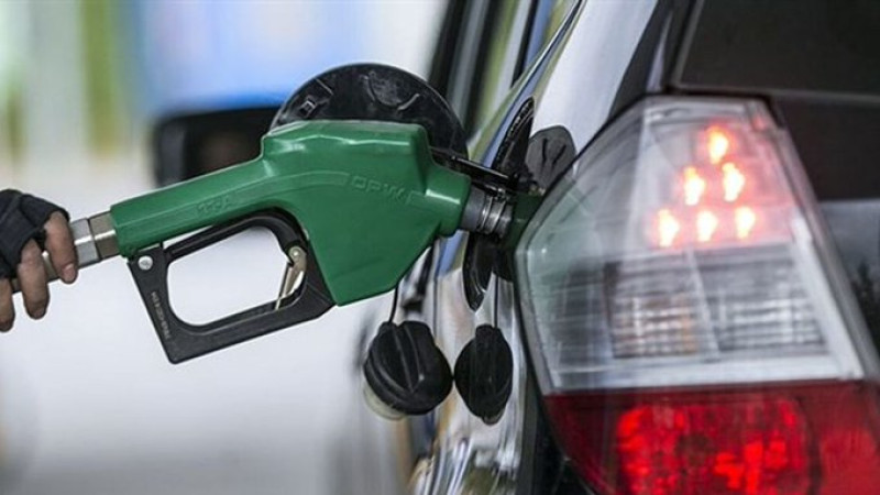 Araç sahiplerine kötü haber; Akaryakıta Zam Geldi