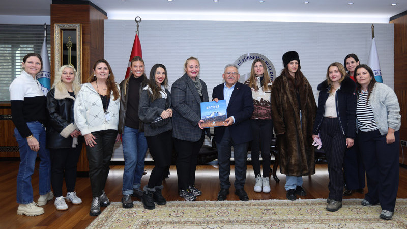 Büyükkılıç, Paris Büyükelçiliği Kültür ve Tanıtma Müşavirliği Heyetini Ağırladı