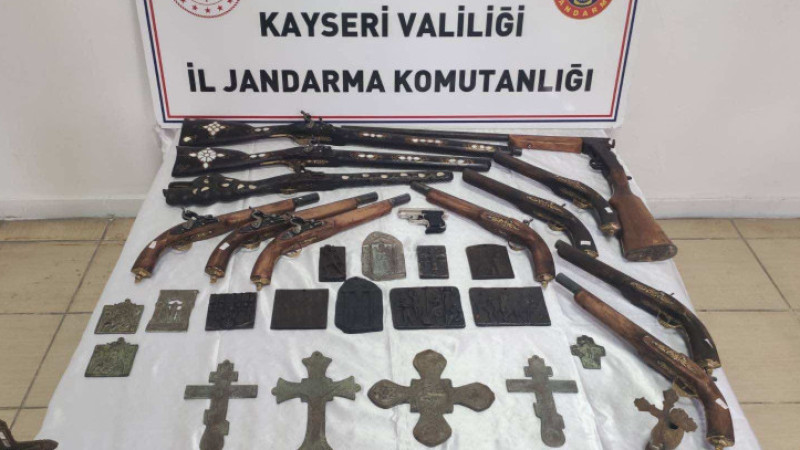 Kayseri’de “Anadolu Mirası” operasyonunda 80 tarihi eser ele geçirildi