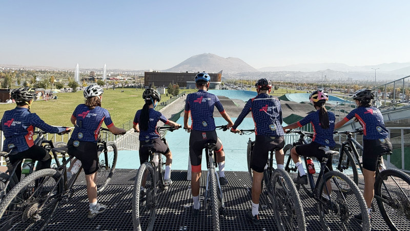 Büyükşehir, Bmx Parkuru ile Gençliğe Hız Ve Heyecan Katıyor