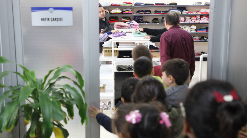 Öksüz ve Yetimlerin Bayramlıkları Yine Talas Belediyesi’nden