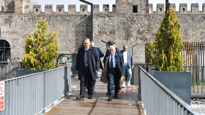 Büyükkılıç’tan Kayseri Kalesi’nde Gastronomi Hamlesi; “Mülhem” İle Tarih Ve Lezzet Buluşacak