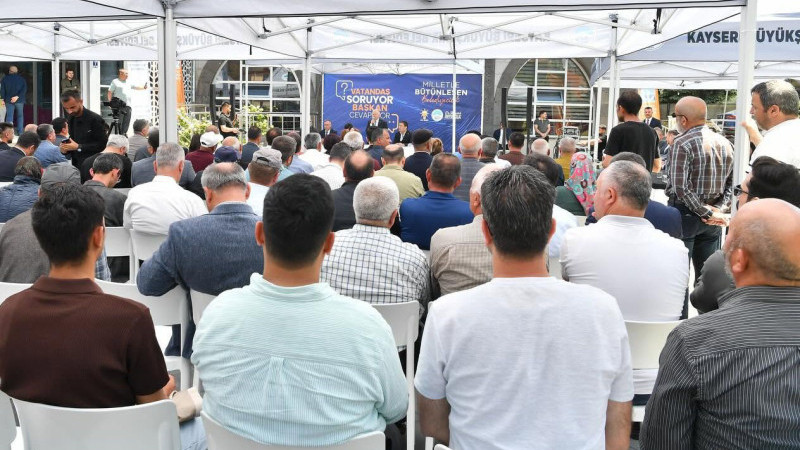 “Emrinizdeyiz, Hizmetinizdeyiz”