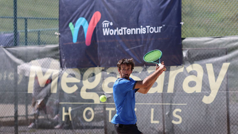  Büyükkılıç, Erciyes’te Devam Eden Dünya Tenis Turu Karşılaşmalarını İzledi