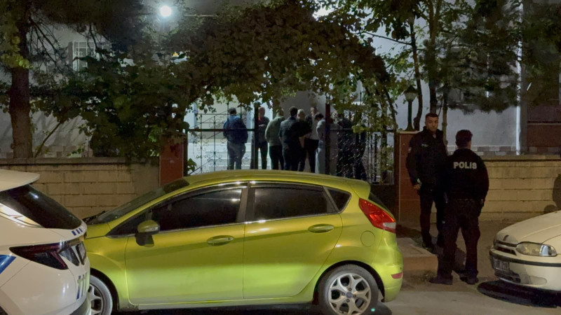 Kayseri’de babasını bıçaklayarak öldürüp, intihara kalkıştı
